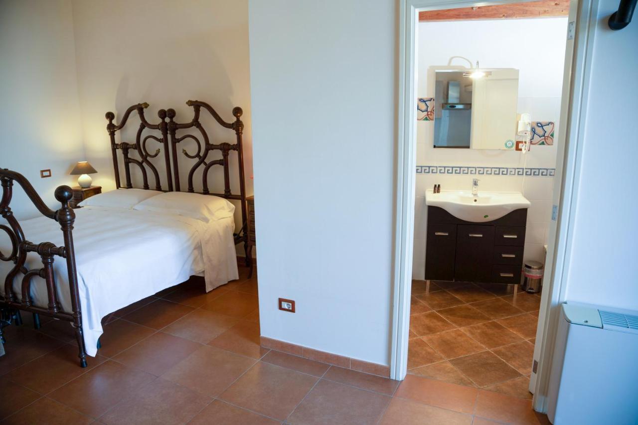 Dimora Santa Barbara Hotel Матера Екстериор снимка